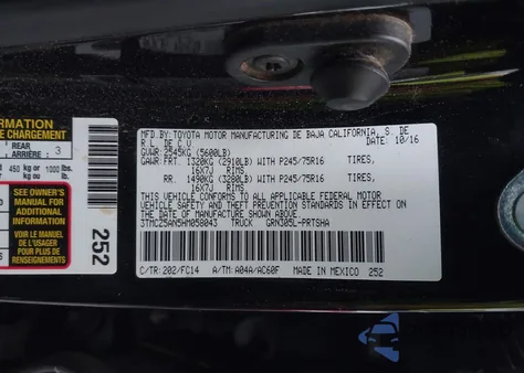 2017 Toyota Tacoma Sr5 V6 z USA, uszkodzony, nr VIN 3TMCZ5AN5HM058043